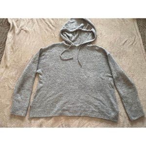 The Banyon Tree Women’s Sweater Size Small Gray
